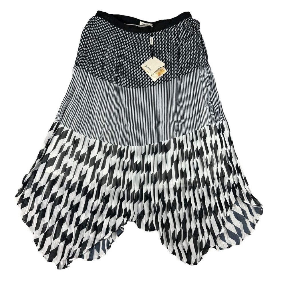 Lavand Skirt Womens M Black White Jasmine Pleated Geometric Chevron Boho Midi
